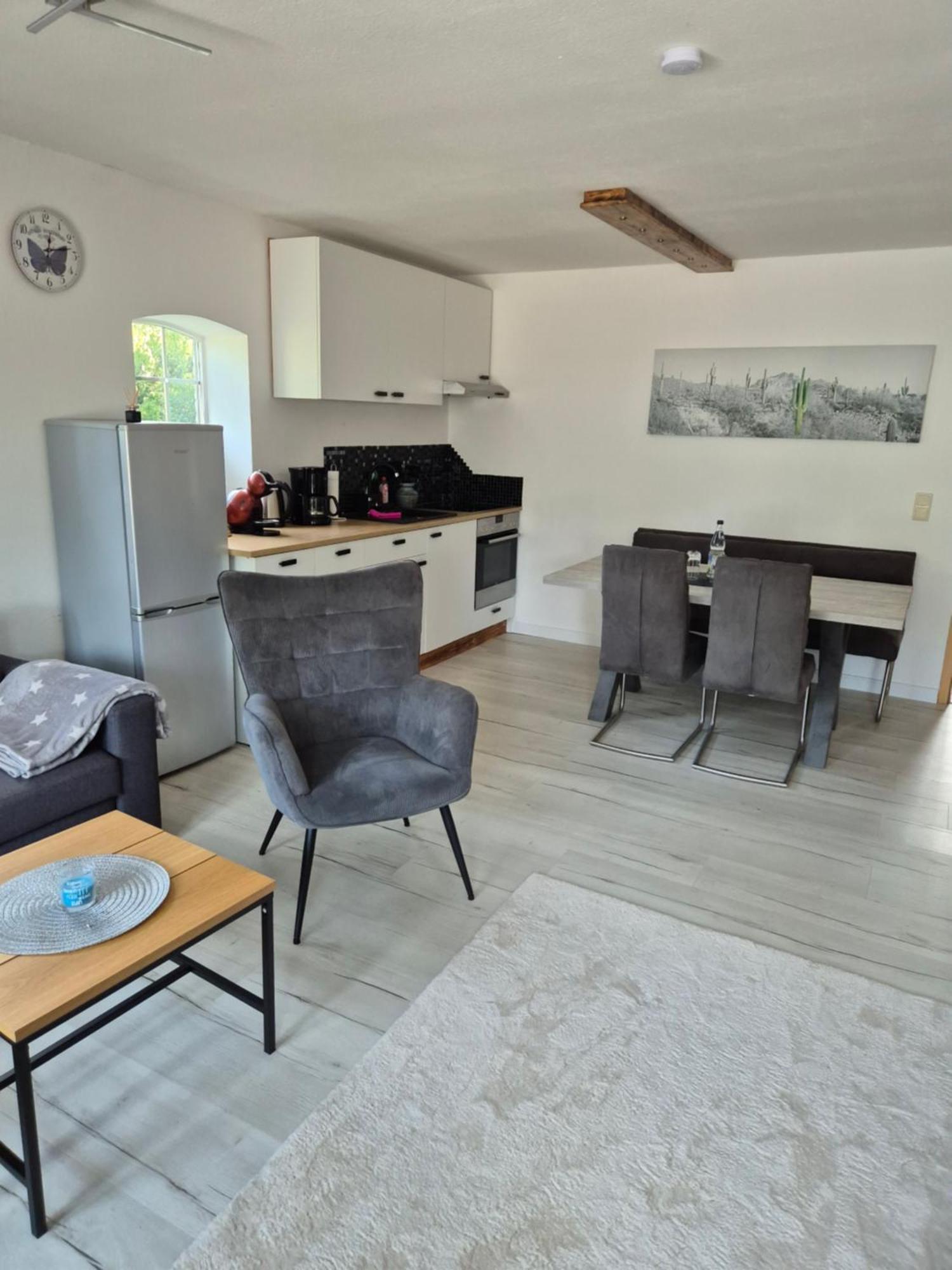 Thirty Minutes Apartment Ellingstedt ภายนอก รูปภาพ